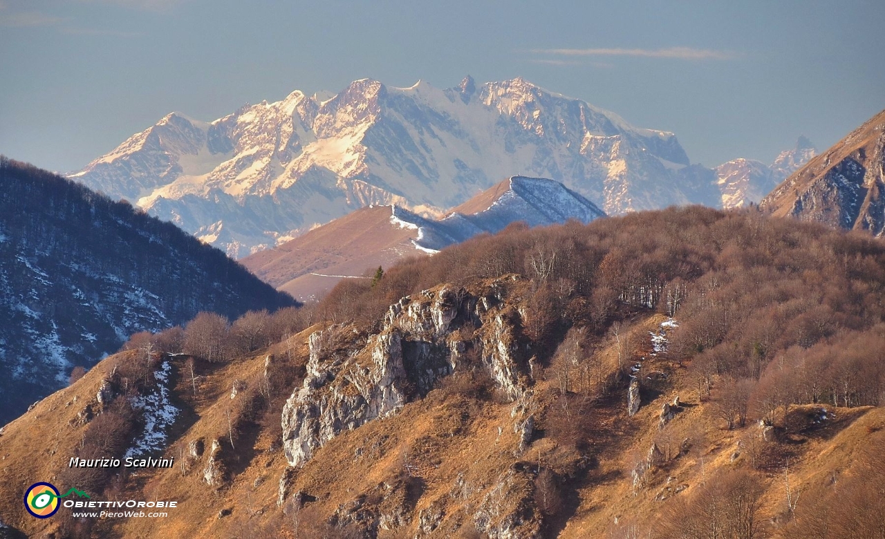 51 Il Monte Rosa, per un pelo c'è anche il Cervino....JPG